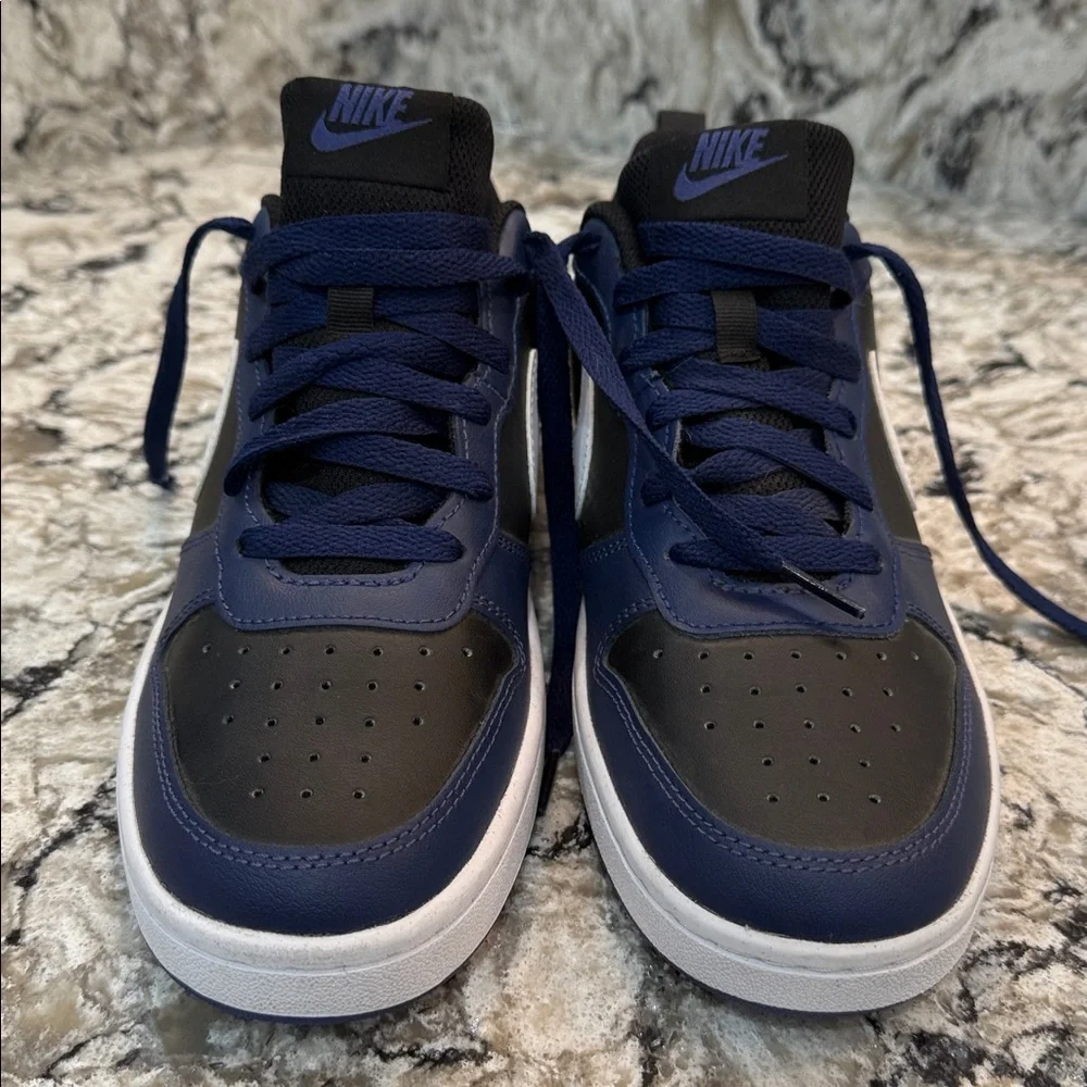 Nike Court Borough Low 2. Midnight Navy kids size 6.5 Y BQ 5448-404 basketball
